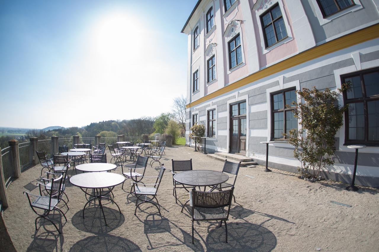 Hotel Schloss Leitheim Εξωτερικό φωτογραφία