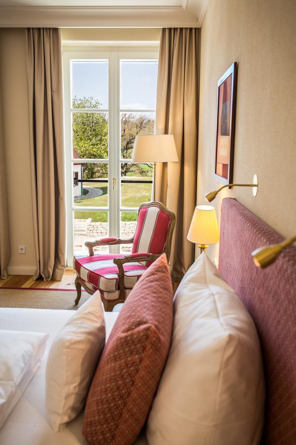 Hotel Schloss Leitheim Εξωτερικό φωτογραφία