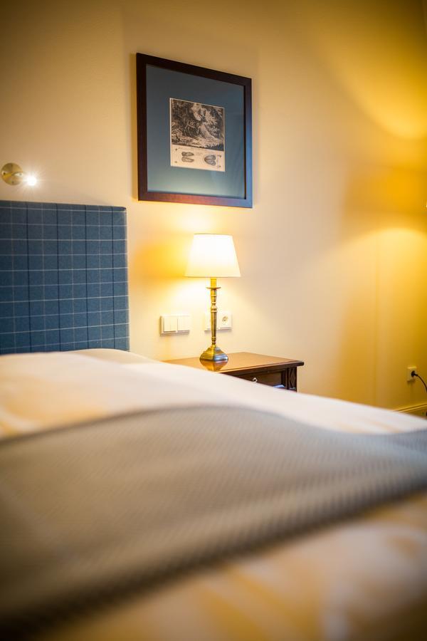 Hotel Schloss Leitheim Εξωτερικό φωτογραφία