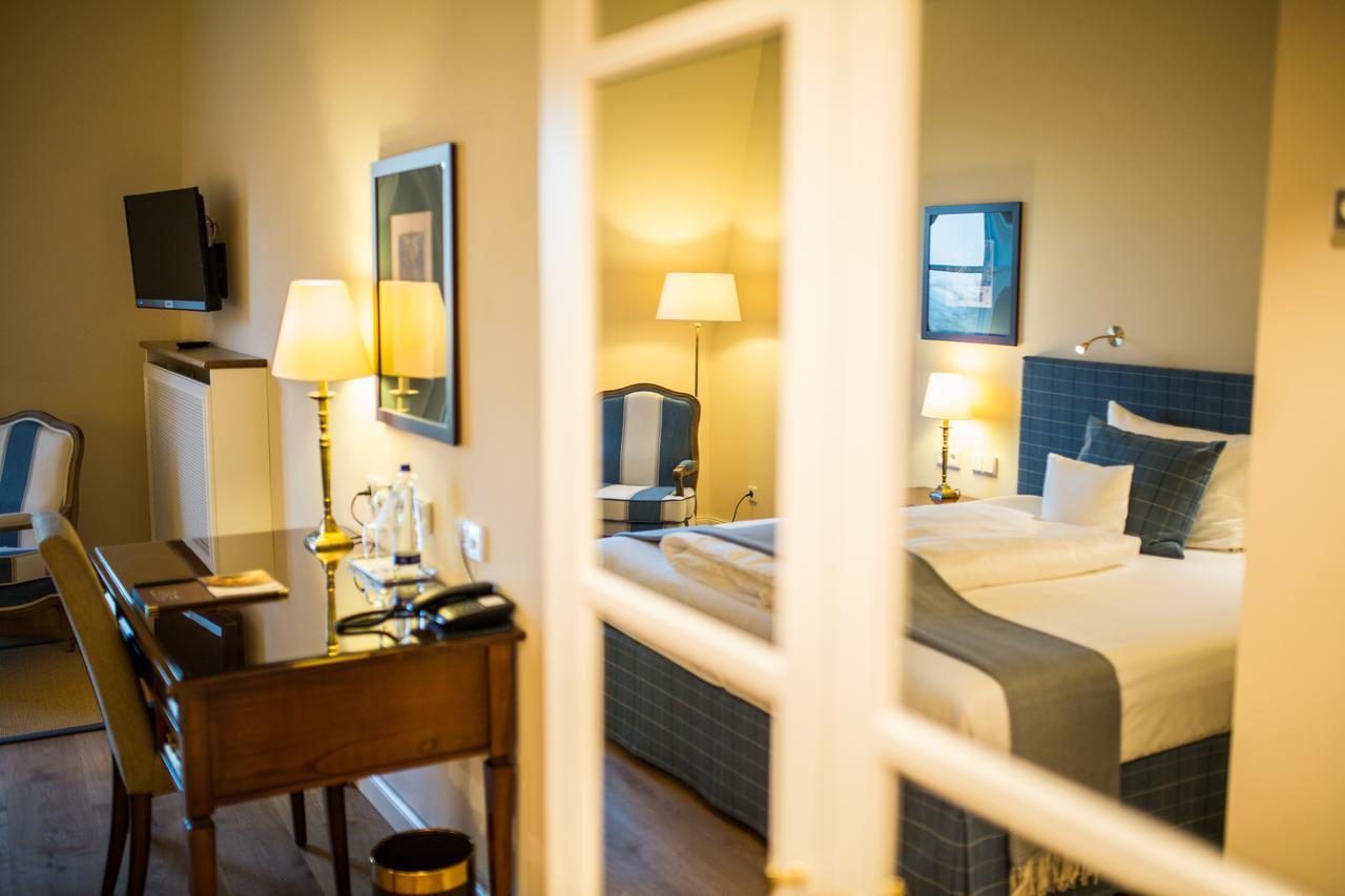 Hotel Schloss Leitheim Εξωτερικό φωτογραφία